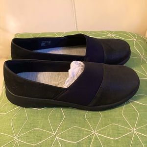 Clark’s Black Cloudsteppers Women’s Size 10 wide NWT